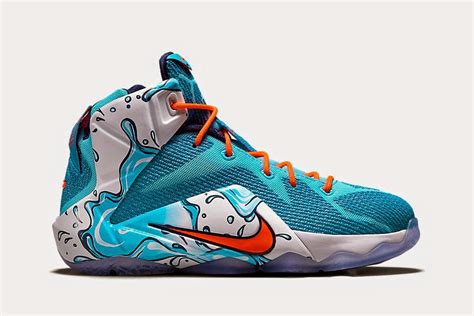 lebron james shoes youth